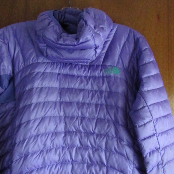 The North Face Lavender Women's Lightweight Cold Weather Puffer Jacket S - Picture 10 of 15